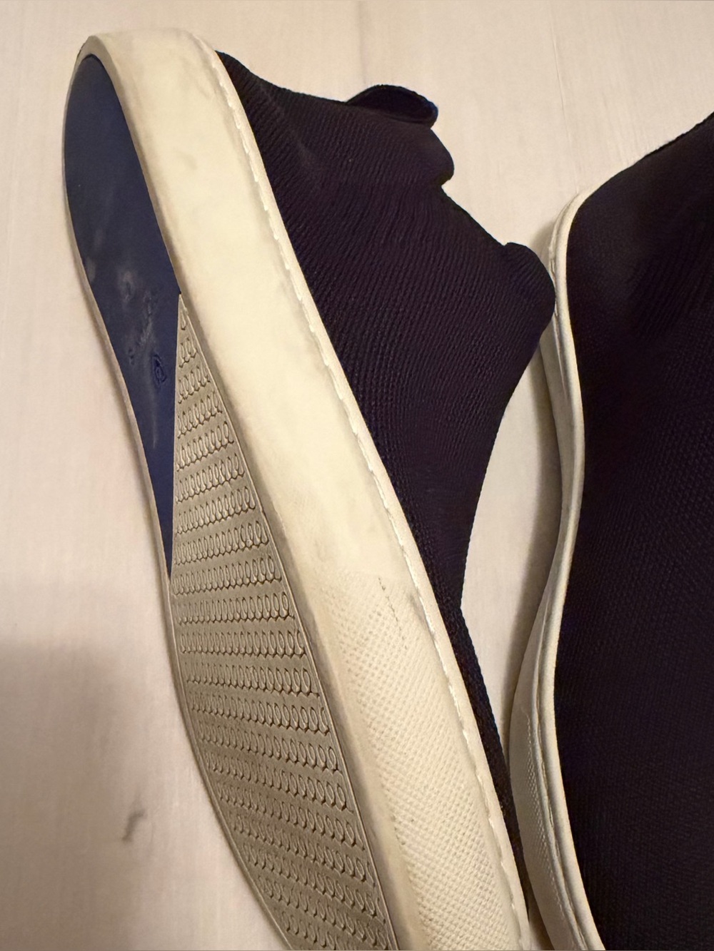 Rothy's Black Knit Slip-On Shoes Size 6 - Picture 2 of 7